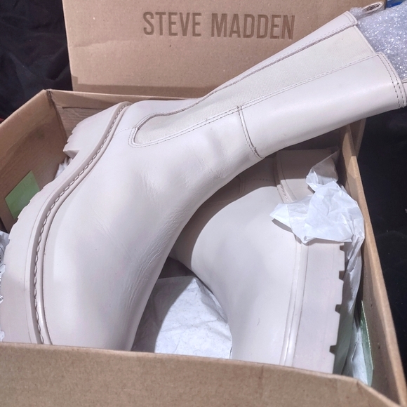 Steve Madden Shoes - Steve Madden Yairy Chelsea boot
